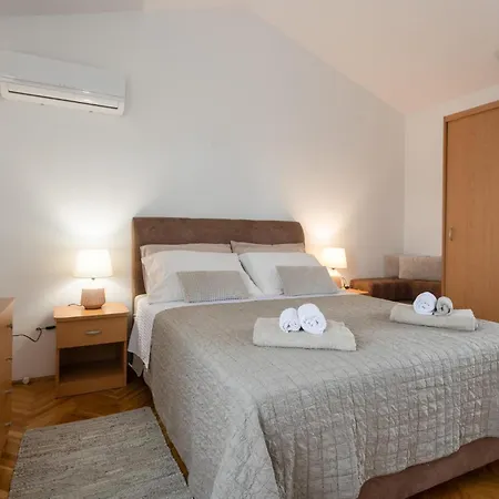 4 Bedroom In